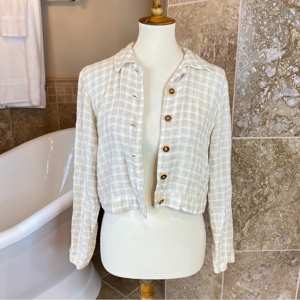 Frizz cropped linen type shacket size medium